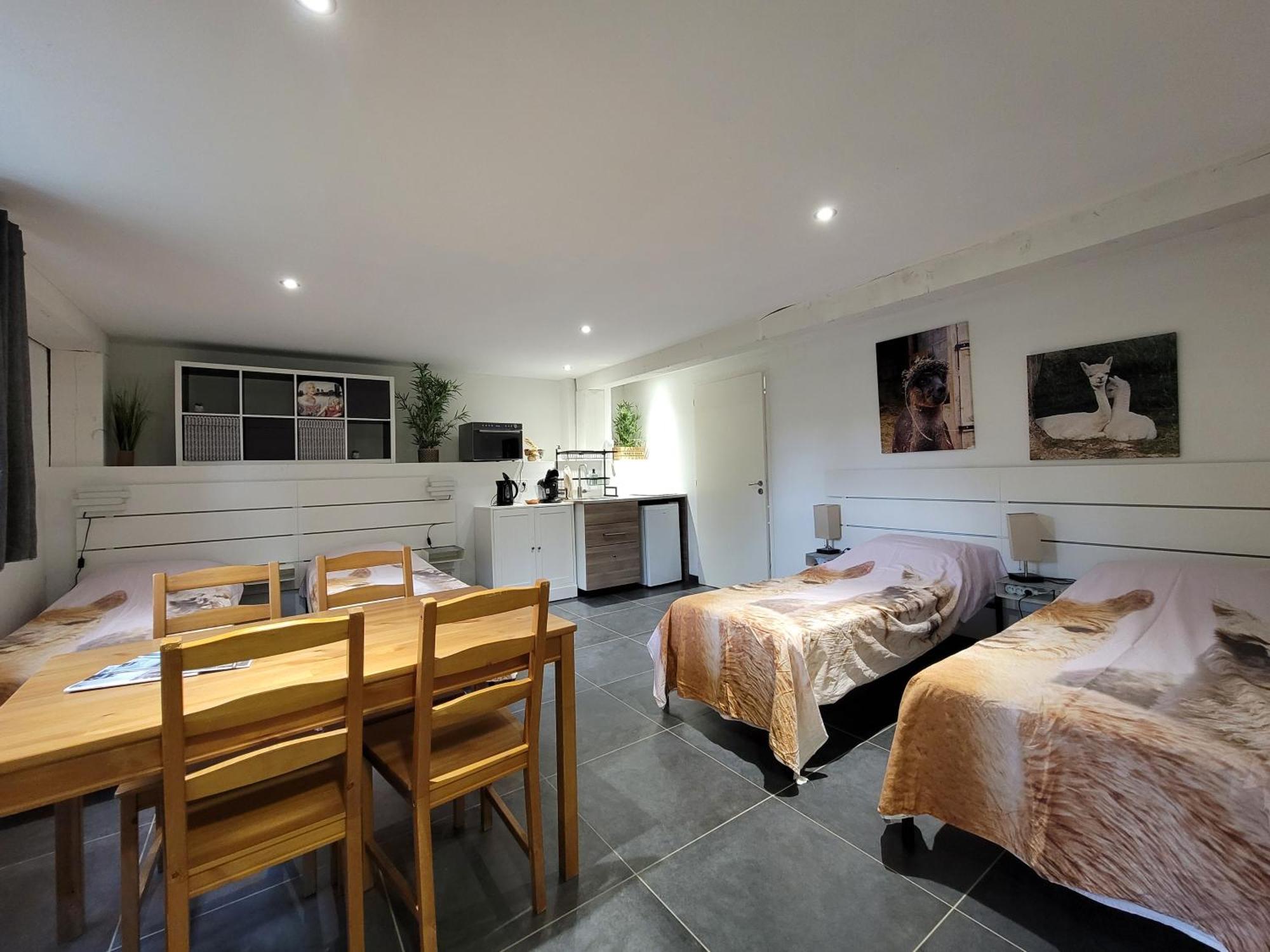Alpagas Du Domaine Mael Bed and Breakfast Saint-Antoine  Εξωτερικό φωτογραφία