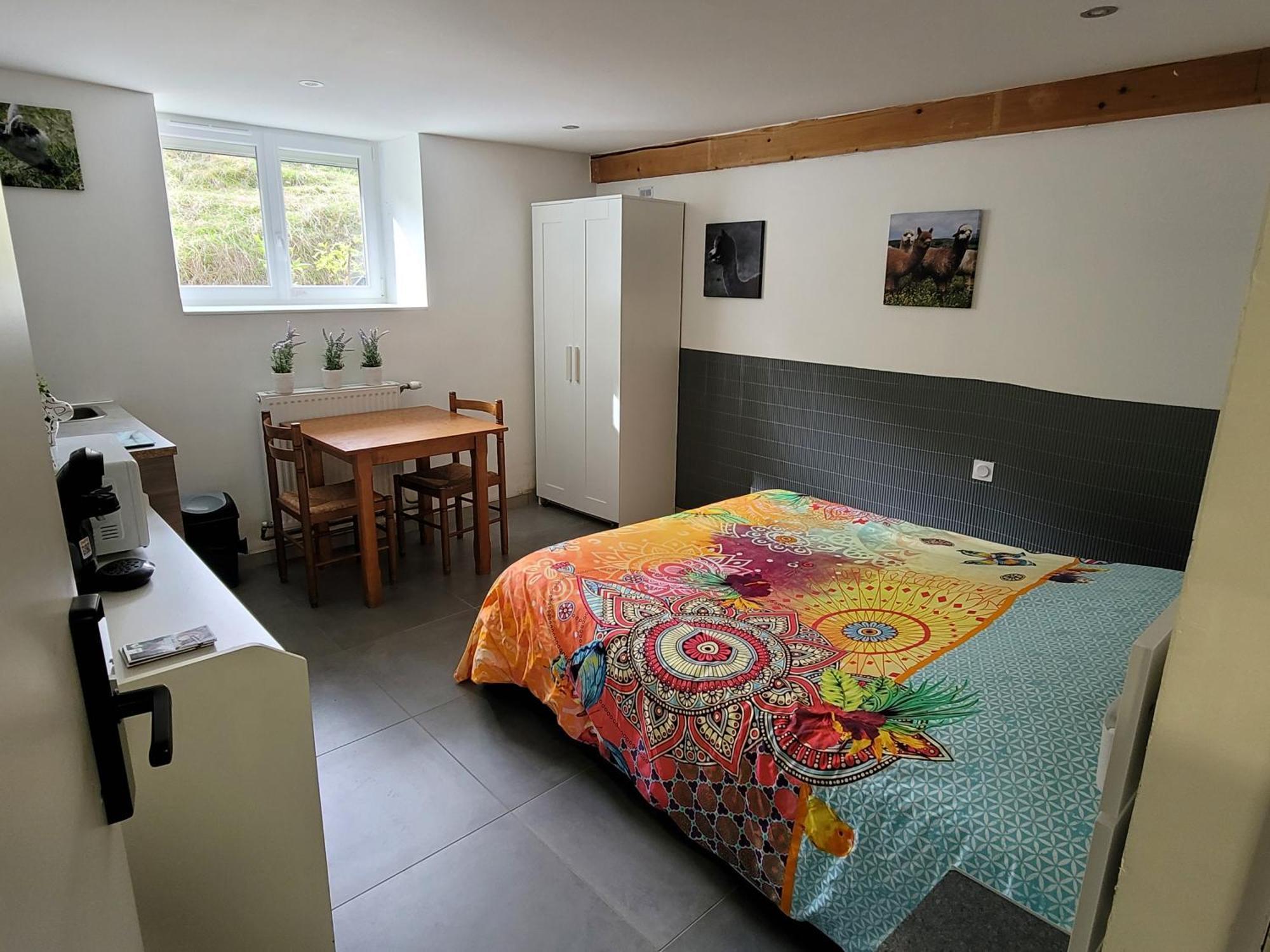 Alpagas Du Domaine Mael Bed and Breakfast Saint-Antoine  Εξωτερικό φωτογραφία