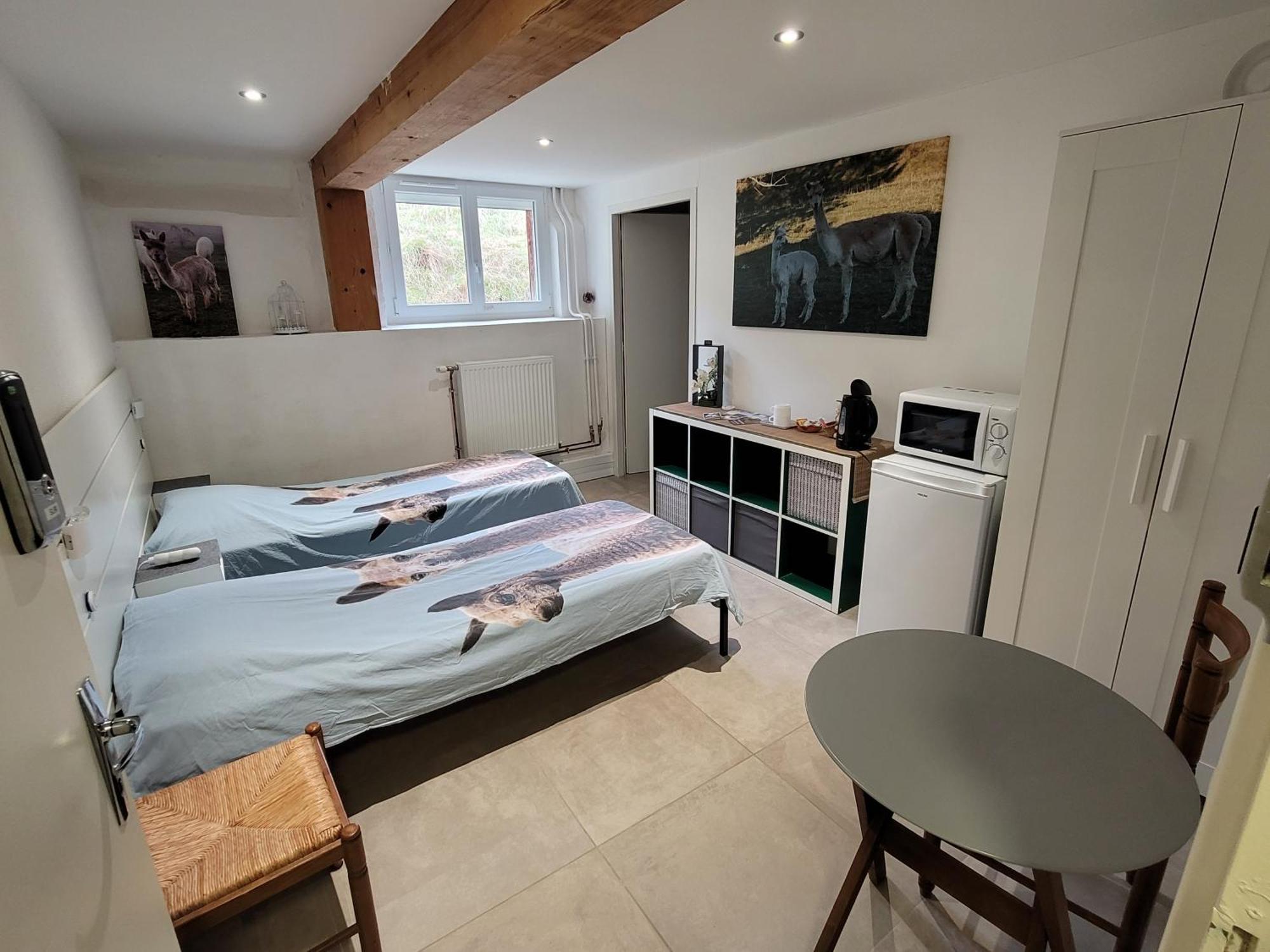 Alpagas Du Domaine Mael Bed and Breakfast Saint-Antoine  Εξωτερικό φωτογραφία